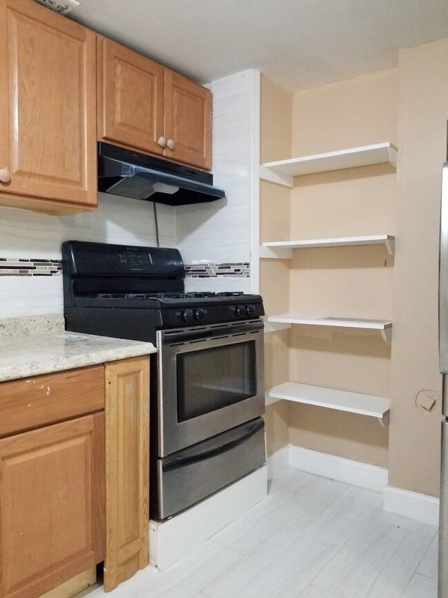 Foto del edificio - 176-44 130th Ave