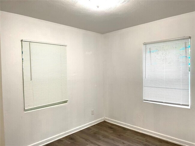 Building Photo - 200 S Ortman Dr