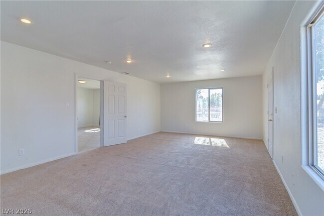 Foto del edificio - 7640 S Spencer St