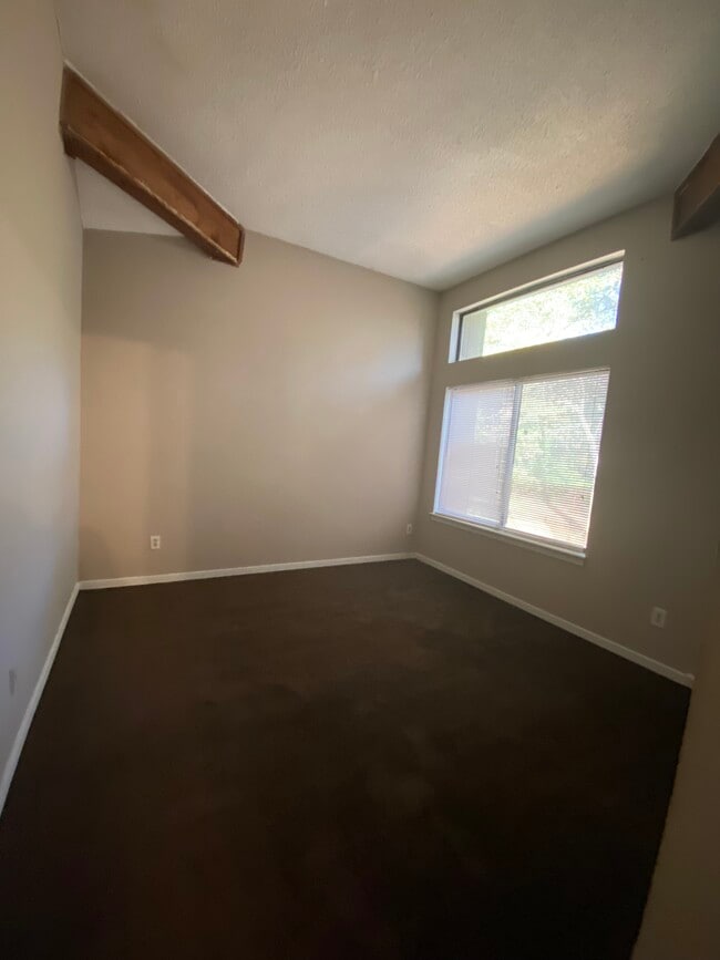 Building Photo - 5854 Par Four Ct