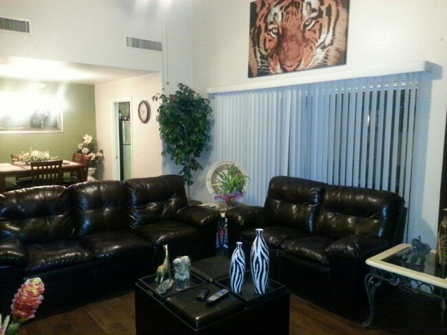 Foto del edificio - 4233 Brockton Green Ct
