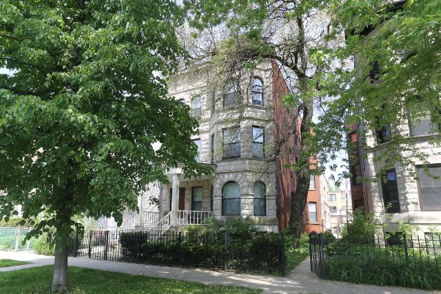 Primary Photo - 4537 N Greenview Ave