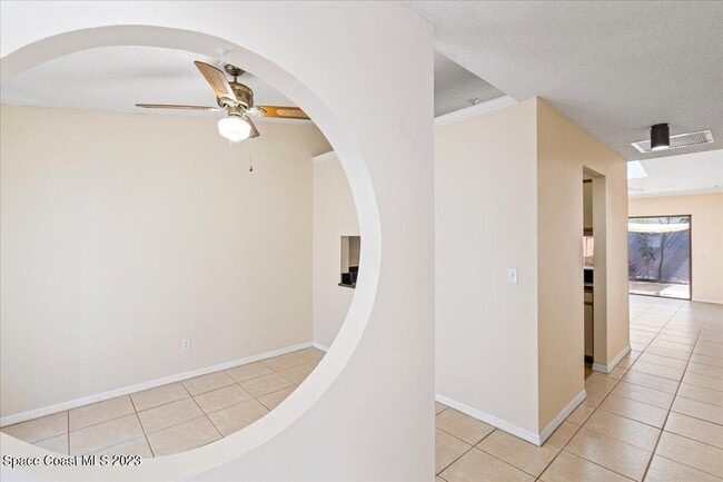 Building Photo - 131 3rd Ave