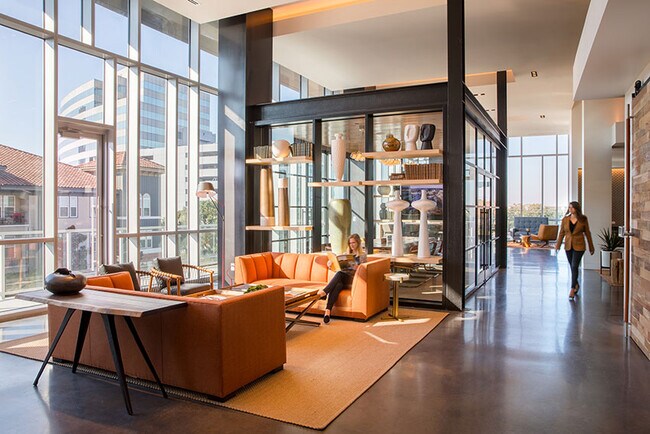 Foto del edificio - Perfectly Proportioned: Studios Designed f...