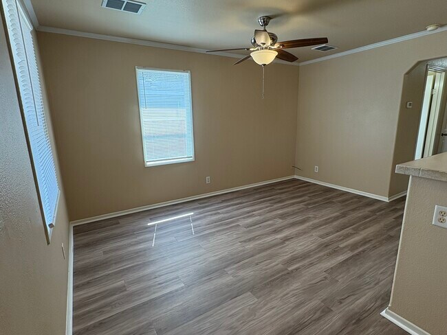 Foto del edificio - 10002 Sugarvine Ln