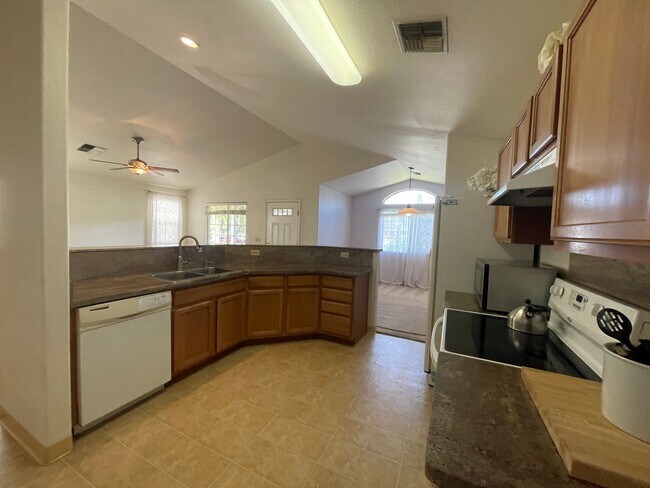 Foto del edificio - Kihei Three Bedroom