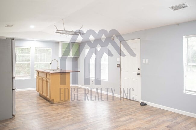 Building Photo - 2684 Bellinger Hill Rd