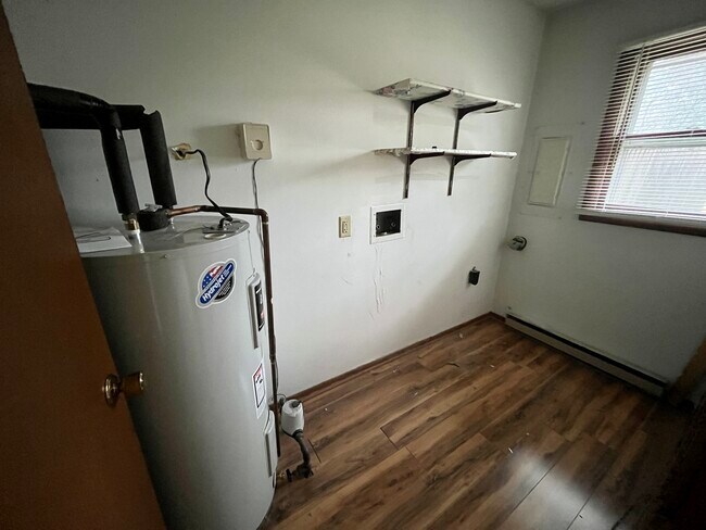 Foto del edificio - 2223 Welch Dr