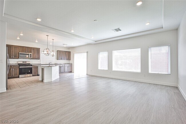 Foto del edificio - 6145 Sky River Ct