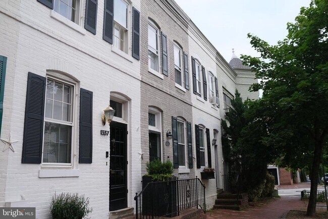 Foto del edificio - 1337 28th St NW