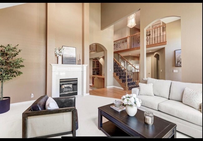 Foto del edificio - 361 Canyon Falls Dr