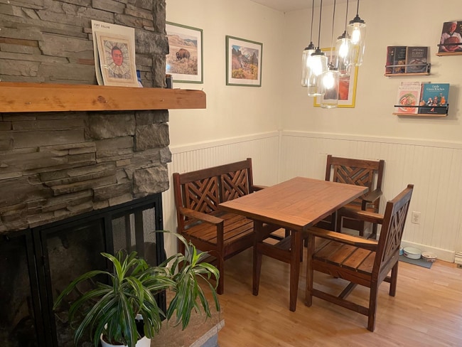 Building Photo - 932 Teal Dr