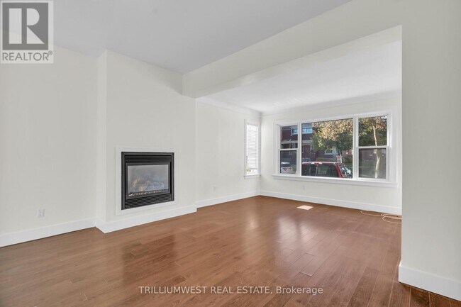 Photo du bâtiment - 98 Church St