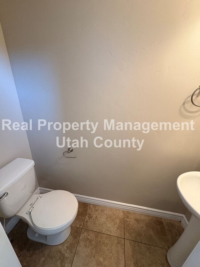 Building Photo - New Lower Price! Half Off First Months! La...