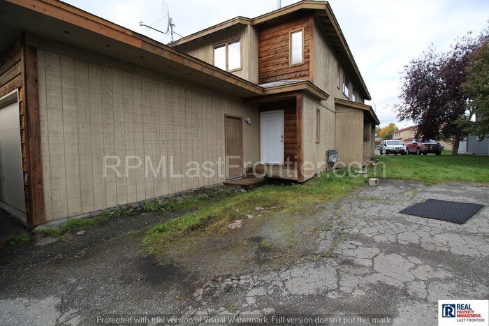 Primary Photo - 7821 Mayfair Dr