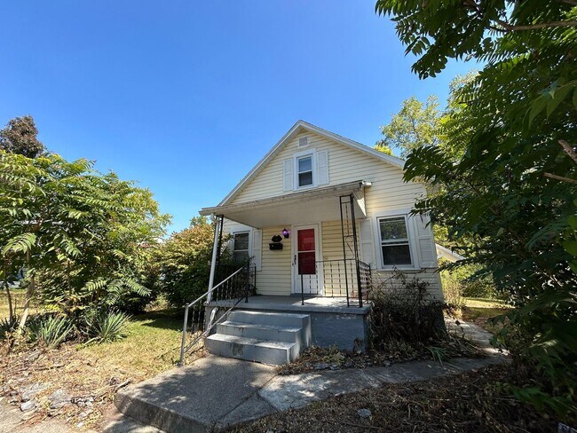 Foto del edificio - Sunrise Home! **MOVE IN SPECIAL - $75 GIFT...
