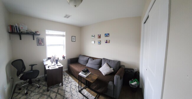 Foto del edificio - 43 W 49th St