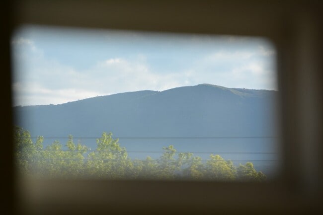 Building Photo - 68 N 200 W