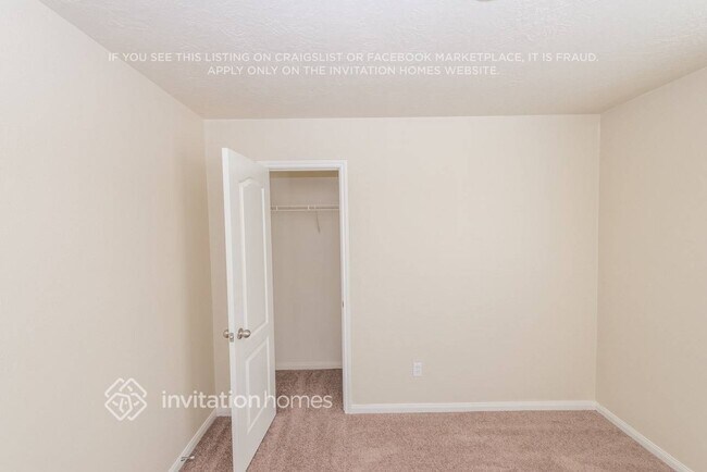 Foto del edificio - 8583 Chaletford Dr