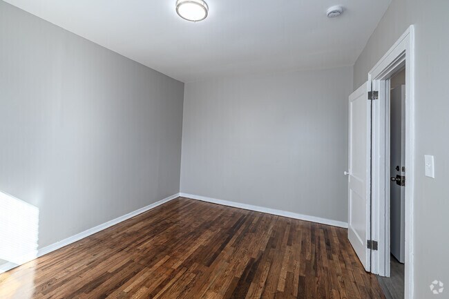 2 habitaciones, 1 baño - 617 pies cuadrados - Dormitorio - 2020 Park