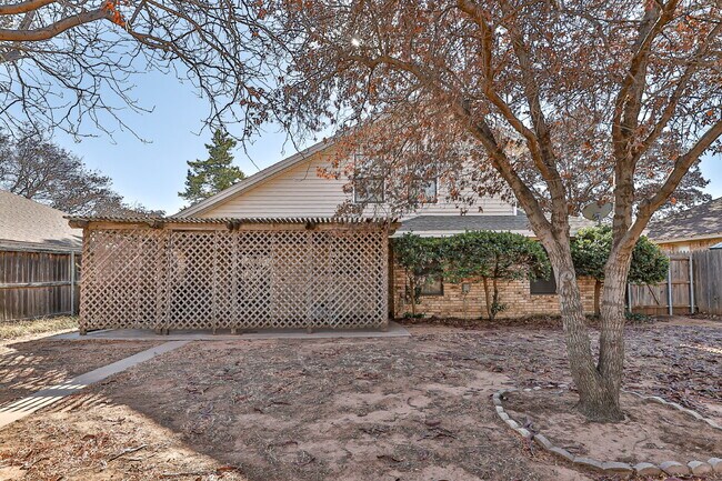 Building Photo - *Two Story Beauty in Preston Smith*