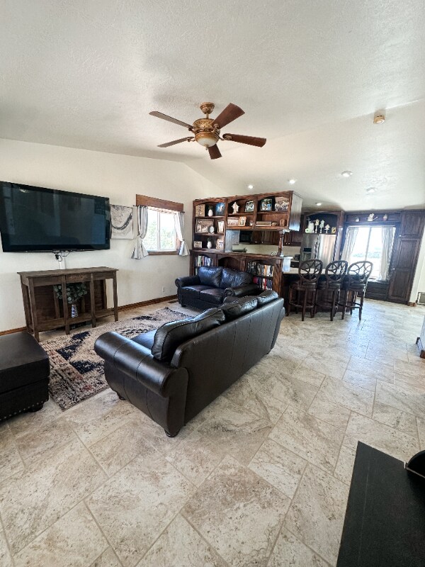 Foto del edificio - 462 E Pine View Dr