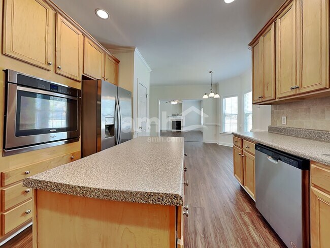 Foto del edificio - 163 Finley Ct