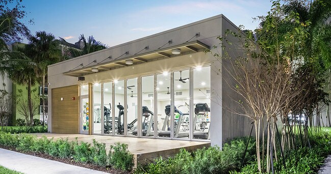 Axis At One Pine Apartments Plantation Fl Apartments Com