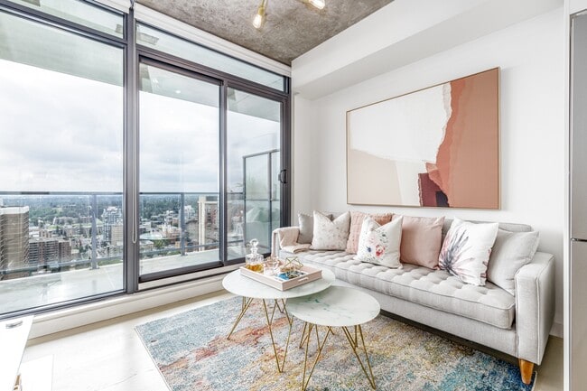 Building Photo - 1010-2601-1016 6 St SW