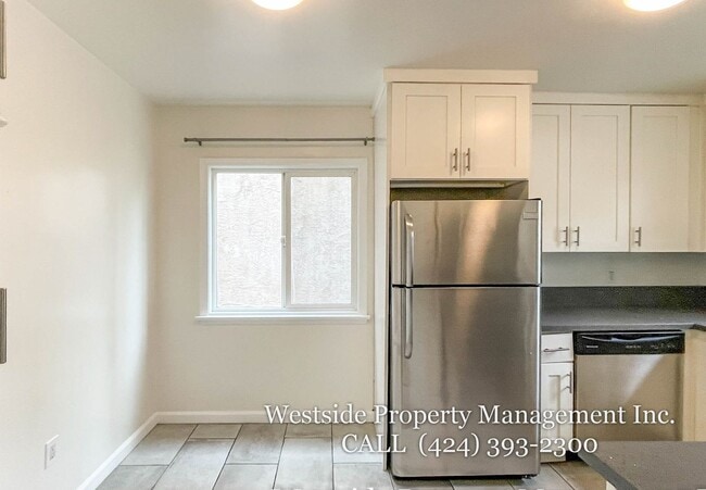 Building Photo - 334 Witmer St