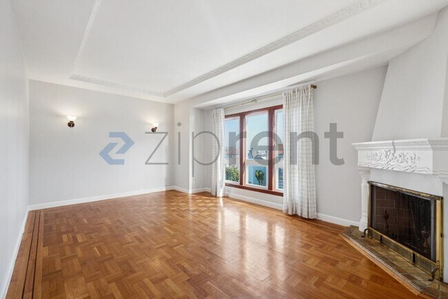 Foto del edificio - 16 Dunsmuir St