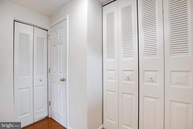 Foto del edificio - 1604 Barnstead Dr