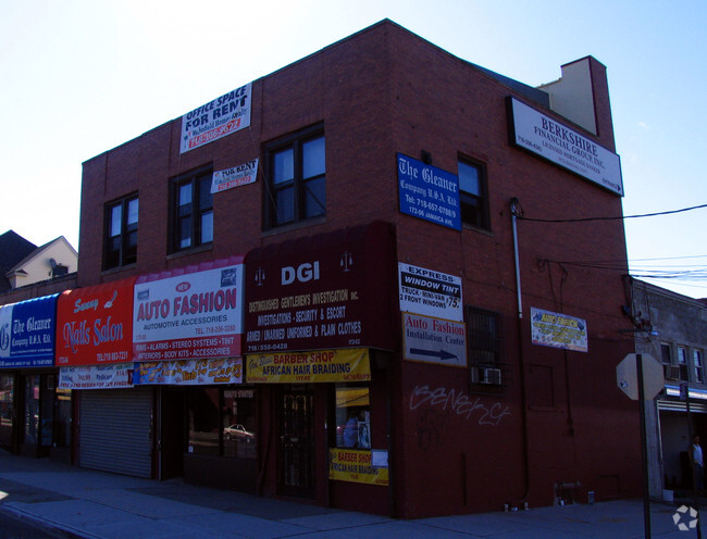 Foto del edificio - 172 Jamaica Ave