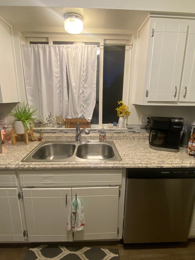 627 Wildrose Ln, Blackfoot, ID 83221 Townhome Rentals in Blackfoot ID