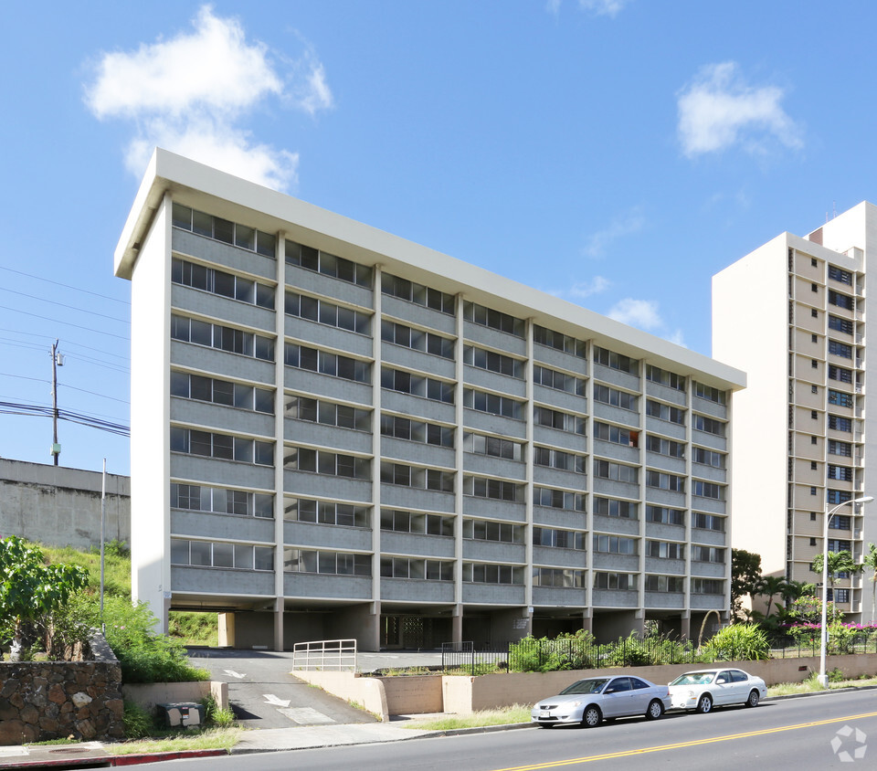 Building Photo - 2907 Ala Ilima St