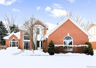 Building Photo - 5648 Whitfield Dr