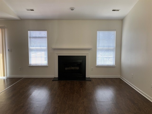 Building Photo - 1060 Cobblestone Boulevard