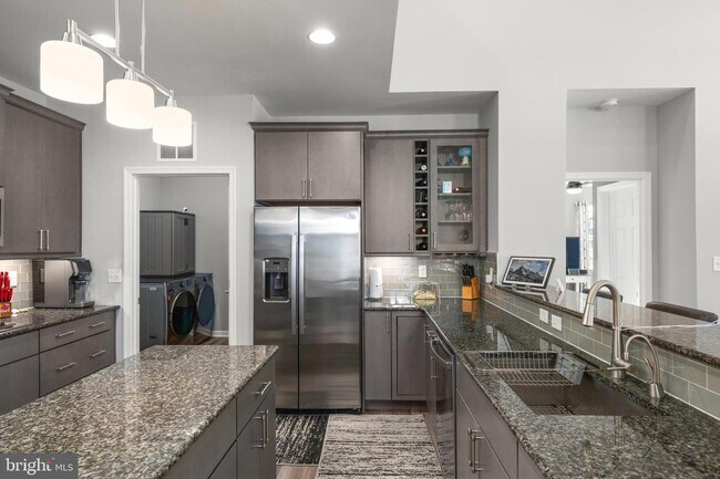Foto del edificio - 26325 Tributary Blvd