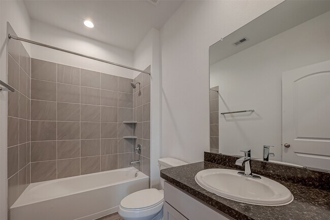Foto del edificio - 5343 Pinecliff Grove Ct