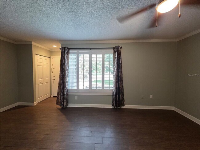 Foto del edificio - 2478 Forest Way