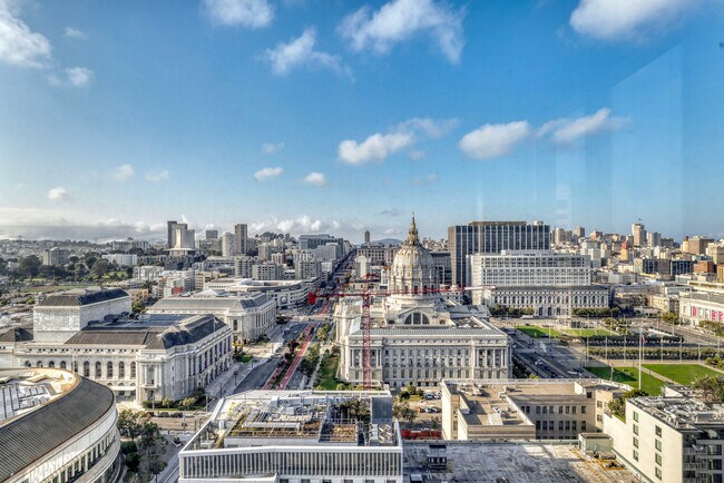Foto del edificio - 100 Van Ness Ave