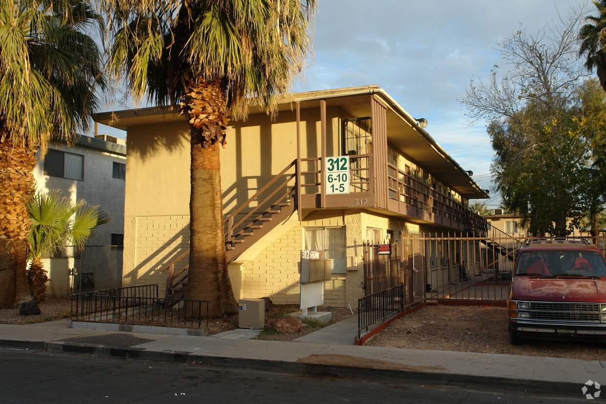 Primary Photo - Cleveland Apartments