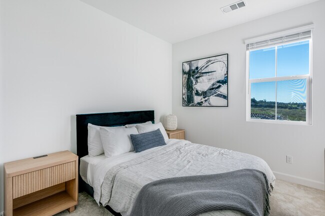 Building Photo - 414 Caliper Way