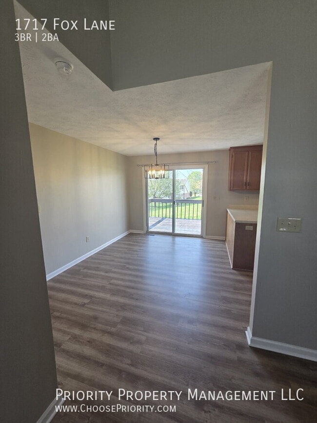 Photo - 1717 Fox Ln House