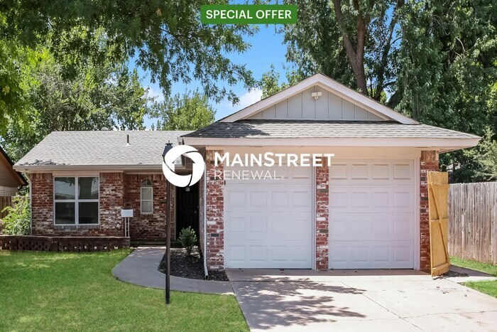 Foto principal - 3 Bedroom Pet-Friendly Home in BETHANY, OK...
