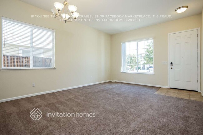 Foto del edificio - 4064 Heaton Ct
