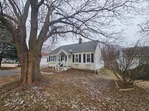 Building Photo - 15316 S Corbin St