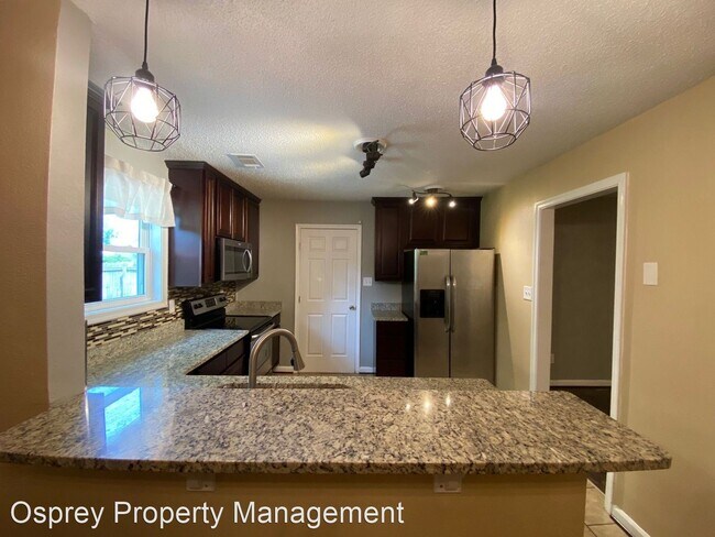 Building Photo - 3 br, 2 bath House - 1446 Pecan Court