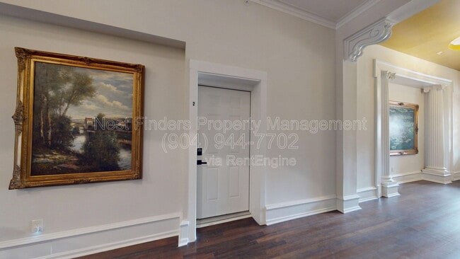 Building Photo - 1541 Riverside Ave