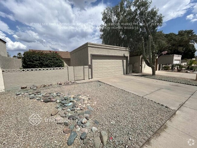 Building Photo - 10107 N 65th Ln